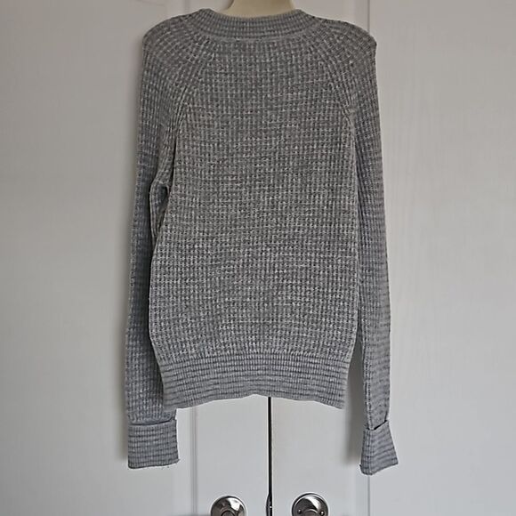 Denver Hayes Women's Knitted Crew Neckline Long Sleeves Sweater  Gray Small Peti - Picture 3 of 16